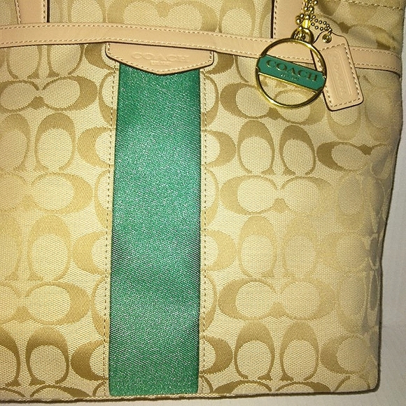 ☆Brand New☆Beautiful COACH Signature Stripe 12CM Emerald Zip Top Tote☆ - Picture 10 of 16